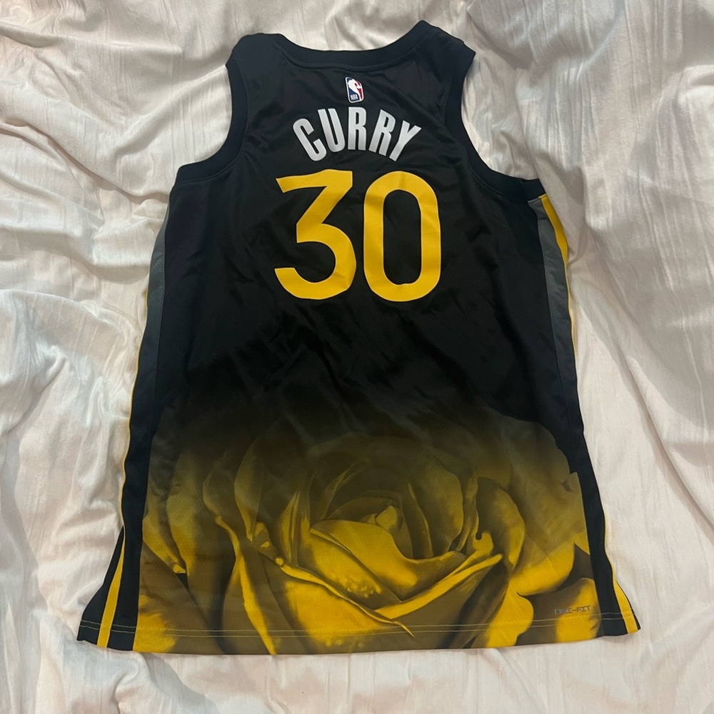 Stephan Curry Jersey ⛹️‍♀️🏀💙💛